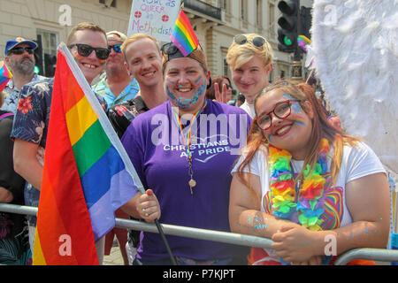 London, Großbritannien. 7. Juli 2018. Christliche Anhänger der Stolz in London Quelle: Alex Cavendish/Alamy leben Nachrichten Stockfoto