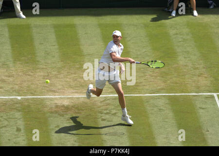 London, Großbritannien. 06. Juli 2018. John Isner an Tag fünf der Wimbledon Tennis Meisterschaften bei den All England Lawn Tennis und Croquet Club am 6. Juli 2018 in London, England: John Isner Credit: Hoo Me.Com/Media Punch/Alamy leben Nachrichten Stockfoto