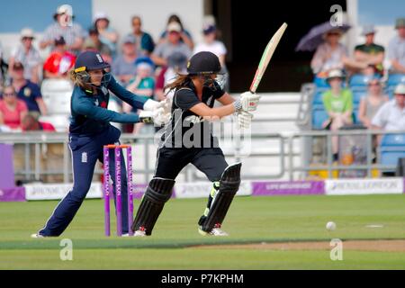 Leeds, England, 7. Juli 2018. Amelia Kerr schlagen gegen England während ihrer "ICC-Frauen WM-Match im Emerald Headingley. Credit: Colin Edwards/Alamy Leben Nachrichten. Stockfoto