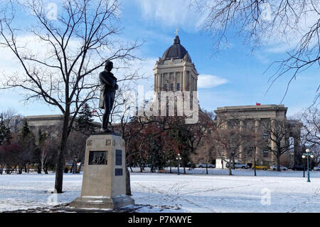 Winnipeg, Manitoba, Kanada - 2014-11-21: Robert Burns Statue vor der Manitoba Legislative Building Stockfoto