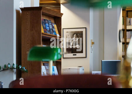 Winnipeg, Manitoba, Kanada - 2014-11-21: Teil des Innenraums der Manitoba Gesetzgebung Bibliothek. Die Bibliothek befindet sich in Manitoba Legislative Building 1920 im Zentrum der Hauptstadt Winnipeg Manitoba gebaut Stockfoto