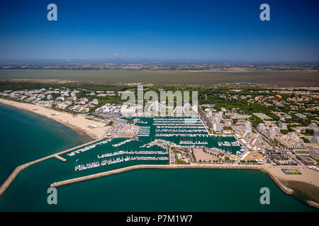 Marina, den Yachthafen von La Grande-Motte, Mittelmeerküste, große Pyramide, pyramidenförmigen Gebäude von La Grande-Motte, Departement Gard, Occitanie Region, Frankreich Stockfoto