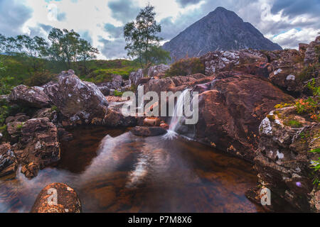 Majestätische Szenerie von Buachaille Etive Mor Berg, Glencoe, Lochaber, Scottish Highlands, Schottland, UK Stockfoto