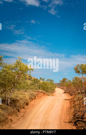 Unbefestigte Straße, Kakadu National Park, Northern Territory, Australien Stockfoto