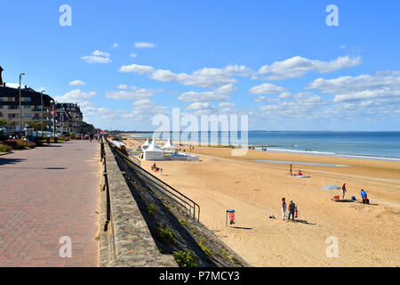 Frankreich, Calvados, Pays d ' Auge, die Côte Fleurie (geblühten Küste), Cabourg, Strand Stockfoto