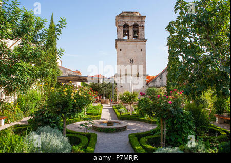 Kroatien, Dalmatien, Istrien, Rovinj, mittelalterliche Mediterranen Garten von St. Lawrence Kloster, Stockfoto