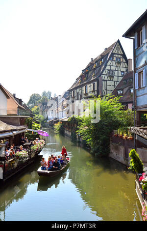 Frankreich, Haut Rhin, elsässische Weinstraße, Colmar, La Petite Venise Viertel, traditionellen Fachwerkhäusern und Lauch Fluss Stockfoto