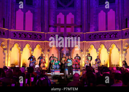 Frankreich, Bas Rhin, Straßburg, Neustadt aus dem deutschen Periode, Kirche Saint-Paul, eine ehemalige evangelische Garnisonkirche (1897), Soweto Gospel Chor Stockfoto