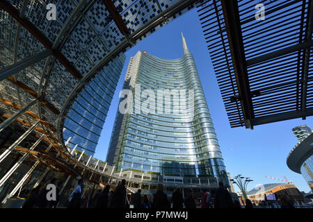 Italien, Lombardei, Mailand, Porta Nuova Garibaldi Bezirk, dem neuen Geschäftsviertel zwischen 2009 und 2015 mit der Unicredit Turm, entworfen vom Architekten Cesar Pelli errichtet Stockfoto