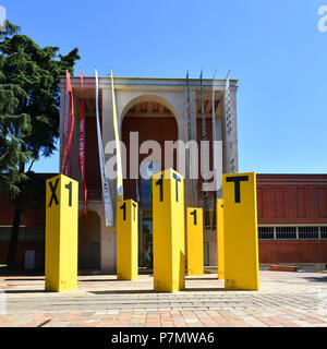 Italien, Lombardei, Mailand, Triennale Design Museum, in der Nähe der Sempione Park, der 1933 von dem Architekten Giovanni Muzio, hosts Ausstellungen zeitgenössischer Kunst Stockfoto