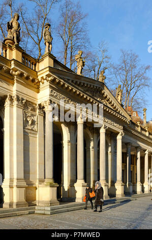 Tschechische Republik, Westböhmen, historische Altstadt von Karlsbad, Karlsbad, Mlynska Kolonada (Mill Colonnade) von 1881 zurückgehen. Stockfoto