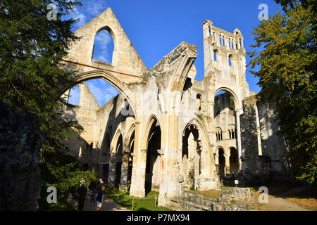 Frankreich, Seine Maritime, im Regionalen Naturpark der Boucles de la Seine, Jumièges, Saint Pierre Abtei im 7. Jahrhundert gegründet. Stockfoto