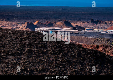 Ein Restaurant progected von Cesar Manrique in den Nationalpark Timanfaya, Lanzarote, Kanaren, Spanien, Europa Stockfoto