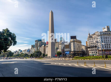 Buenos Aires Obelisk an der Plaza de La Republica - Buenos Aires, Argentinien Stockfoto
