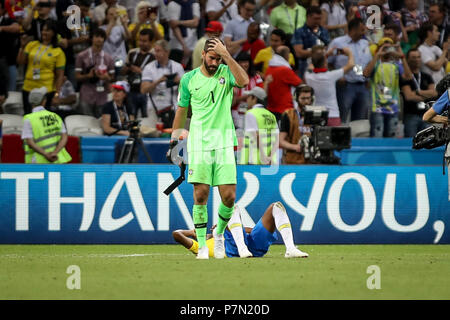 Kasan, Russland. 06. Juli 2018. ALISSON von Brasilien nach dem Spiel zwischen Brasilien und Belgien gültig für das Viertelfinale der Fußball-Weltmeisterschaft 2018, in der Arena Kazan, Russland statt. Belgien gewinnt 2-1. Credit: Thiago Bernardes/Pacific Press/Alamy leben Nachrichten Stockfoto