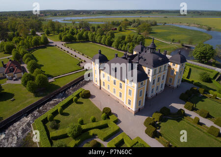 Stromsholm, Schweden - 17. Mai 2018: Luftaufnahme des Stromsholm schloss in der schwedischen Provinz Vastmanland entfernt. Stockfoto