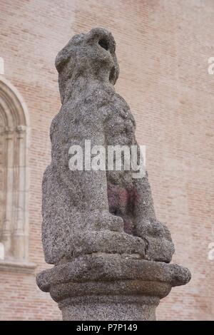 COLEGIATA DE SAN ANTOLIN. VISTAS EXTERIORES. MEDINA DEL CAMPO, Valladolid, CASTILLA Y LEON, SPANIEN. Stockfoto