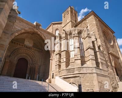 CATEDRAL DE LA Seu Vella. VISTAS GENERALES Y TORRE MAYOR, CON CAMPANARIO Y RELOJ. Lérida, Katalonien, Spanien. Stockfoto