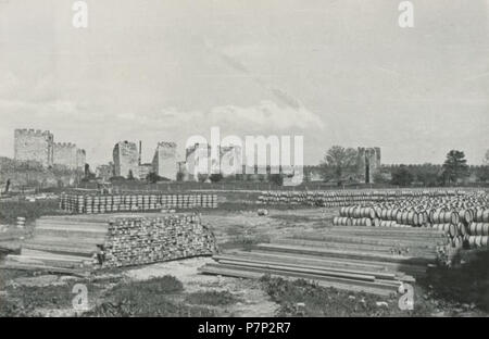 Српски / Srpski: Fotografije Smedereva neposredno Pre i nakon katastrofalne eksplozije Juna 1941. u kojoj je više poginulo hiljada ljudi u jednom Danu-Pre katastrofe: količina uskladištene municije koja se Vidi na ovom snimku razjašnjava snagu detonacije ich obim posledičnog razaranja. 1941 143 Eksplozija u Smederevu 1941 13. Stockfoto