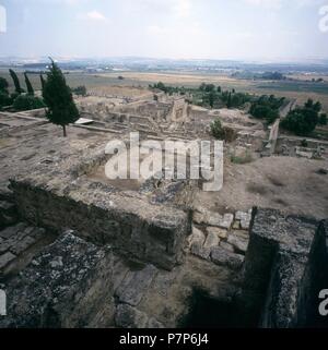 MEDINA AZAHARA. VISTA GENERAL DE LAS RUINAS DESDE EL ALCAZAR. Córdoba, España. Stockfoto