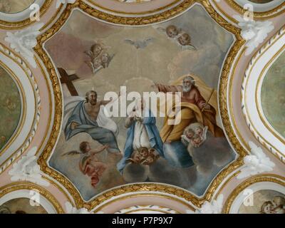 CATEDRAL DE SANTA MARIA Y SAN JULIAN O Catedral de Nuestra Señora de Gracia. Interieur, Capilla del Pilar. Torquemada PINTADA AL FRESCO, LA CORONACION DE LA VIRGEN. CUENCA, ESPAÑA. Stockfoto