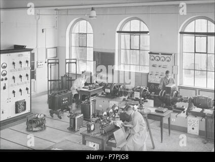 151 ETH-BIB-Zürich, ETH Zürich, Altes Physikgebäude, Elektrotechnisches Labor-Dia 260-018 Stockfoto