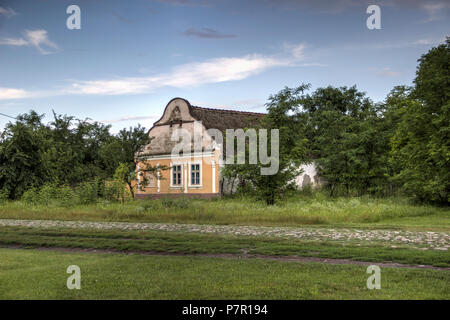 Die Vojvodina, Serbien - Haushalt neben dem Land Straße am Stadtrand von Belo Blato Dorf Stockfoto