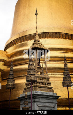 Der Phra Chedi Siratana im Grand Palace Complex. Bangkok, Thailand. Stockfoto