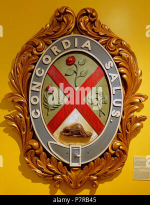 96 Concordia Salus, Montreal's Wappen, Mitte 1800, Holz-Château Ramezay - Montreal, Kanada - DSC 07606 Stockfoto