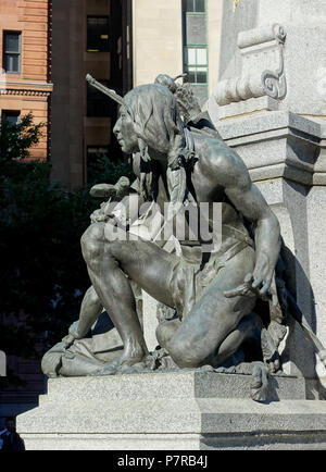 Englisch: Detail der Maisonneuve Denkmal - Montreal, Quebec, Kanada. 25 September 2016, 16:06:49 205 Irokesen - Maisonneuve Denkmal - Montreal, Kanada - DSC 07661 Stockfoto