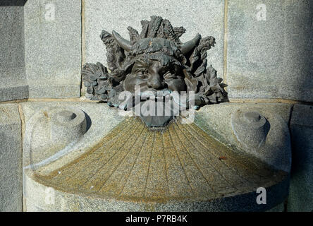 Englisch: Detail der Maisonneuve Denkmal - Montreal, Quebec, Kanada. 25 September 2016, 16:07:11 262 Mascaron - Maisonneuve Denkmal - Montreal, Kanada - DSC 07666 Stockfoto