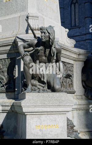 Englisch: Detail der Maisonneuve Denkmal - Montreal, Quebec, Kanada. 25 September 2016, 16:07:45 205 Irokesen - Maisonneuve Denkmal - Montreal, Kanada - DSC 07674 Stockfoto