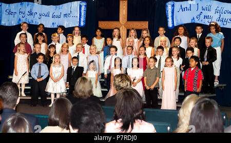 Gruppe von Kindergarten Kinder für Eltern im Publikum. © Myrleen Pearson. .... Ferguson Cate Stockfoto