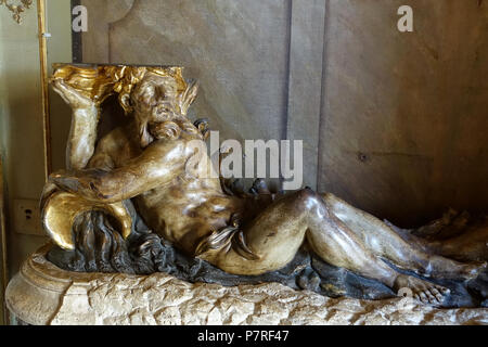 Englisch: Object in Vizcaya Museum und Gärten - Miami, Florida, USA. 13 März 2017, 11:47:13 343 Skulptur - Vizcaya Museum und Gärten - Miami, Florida - DSC 08393 Stockfoto