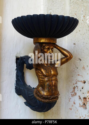 Englisch: Object in Vizcaya Museum und Gärten - Miami, Florida, USA. 13 März 2017, 12:01:36 343 Wandleuchte - Vizcaya Museum und Gärten - Miami, Florida - DSC08473 Stockfoto