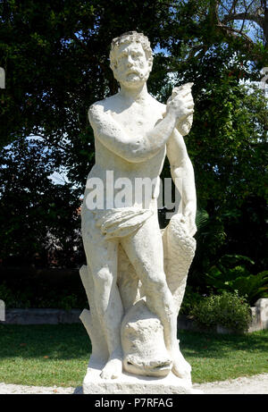 Englisch: Skulptur in Vizcaya Museum und Gärten - Miami, Florida, USA. 13 März 2017, 12:47:53 355 Statue - Vizcaya Museum und Gärten - Miami, Florida - DSC 08712 Stockfoto