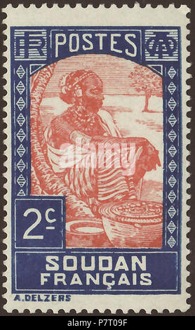 Stempel der französischen Sudan (zeitgenössische Republik Mali zum größten Teil) als Teil der Föderation der französischen Westafrika ('Afrique Occidentale française' = A.O.F.); 1931; endgültige Stempel der Ausgabe udanese Frau'; Zeichnung eines sitzenden Sudanesische Frau in Native Mode innerhalb einer Westafrikanischen Savanne Landschaft; Postfrische Marke mit glattem Gummi Stempel: Michel: Nr. 61; Yvert et Tellier: Nr. 61 Farbe: blau/rot orange Wasserzeichen: keine Nennwert: 2C (Rappen) Porto Gültigkeit: Ab dem 9. März 1931 bis Stempel Bild Größe (Fläche ohne unten Signature Line gedruckt): 22,0 x 35,0 mm. 9. März 1931 Stockfoto