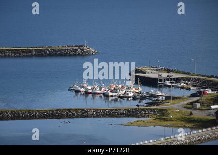 Norwegen, Norge, Honningsvåg, Nordkap, Magerøya, Skarsvåg, Kutter, Fischkutter, Hafen, Kai, Mole, Kabine, Antenne, Mast, Kran, Arbeit, Fischfang, Buc Stockfoto