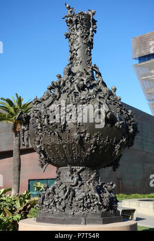 Englisch: Poème de la Vigne von Gustave Doré, 1878 erstellt für Paris World's Fair, diese Kopie cast 1882, bronze-De Young Museum, Golden Gate Park, San Francisco, Kalifornien, USA. Dieses Kunstwerk ist in der Weil der Künstler vor mehr als 70 Jahren starb. 5 November 2013, 13:02:17 316 Poeme de la Vigne von Gustave Dore, 1878 erstellt für Paris World's Fair, diese Kopie cast 1882, bronze-De Young Museum, Golden Gate Park - DSC00127 Stockfoto