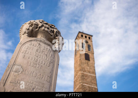 Innenhof der Gazi-husrev-Moschee in Sarajewo, Bosnien und Herzegowina beg Stockfoto