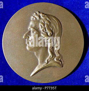 Deutsch: Friedrich Schiller, deutscher Dichter und Chirurg 100. Todestages Medaille Wien 1905. Bronze Medaille, d. = 60 mm. Kopf l. /L. stehend muse Holding eine Lyra, Leitung durch eine geflügelte junge männliche Holding eine Taschenlampe mit beiden Händen. Gekrümmte oben: "ZUR SCHILLER FEIER 1905 sterben FRAUEN WIENS". Wurzbach 8226 (25 mm); Brettauer -. Medaillenträger: St. (Stefan) Schwartz, 1851 Neutra, Königreich Ungarn, heute Slowakei - 1924 Raabs an der Thaya, Österreich Zustand: Sehr gut.. 1905 164 Friedrich Schiller, deutscher Dichter und Chirurg 100. Todestages Medaille Wien 1905, Vorderseite Stockfoto