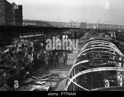 / Srpski: 06. 04. 1941. 1941. April 1941 53 Bombardovanje Beograda 57 Stockfoto