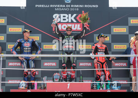 Misano, Italien. 08 Juli, 2018. Juli 8, 2018-01, Jonathan Rea, GBR, Kawasaki ZX-10RR, Kawasaki Racing Team WorldSBK, 60, Michael van der Mark, NED, Yamaha YZF R 1, Pata Yamaha offizielle WorldSBK Team, 33, Marco Melandri, ITA, Ducati Panigale R, Aruba.it Racing - Ducati, Aktion während der WorldSBK Rennen 2 des Pirelli Riviera di Rimini, die am 8. Juli 2018 in Misano World Circuit Marco Simoncelli'', Italien Quelle: Dario Dominin/AFP 7/ZUMA Draht/Alamy Live News Credit: ZUMA Press, Inc./Alamy leben Nachrichten Stockfoto