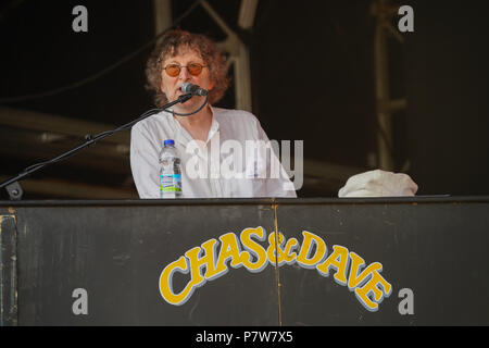 London, Großbritannien. 08 Juli, 2018. Charles Nicholas' Chas' Hodges von Chas und Dave live auf der 2018 Britische Sommerzeit Festival im Hyde Park in London. Foto Datum: Sonntag, 8. Juli 2018. Foto: Roger Garfield/Alamy Credit: Roger Garfield/Alamy leben Nachrichten Stockfoto