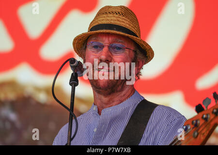 London, Großbritannien. 08 Juli, 2018. David Victor 'Dave' Pfau von Chas und Dave live auf der 2018 Britische Sommerzeit Festival im Hyde Park in London. Foto Datum: Sonntag, 8. Juli 2018. Foto: Roger Garfield/Alamy Credit: Roger Garfield/Alamy leben Nachrichten Stockfoto