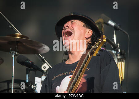 Hyde Park, London, Vereinigtes Königreich. 8. Juli 2018. Carlos Santana führt am Tag 3 der Barclaycard präsentiert Britische Sommerzeit im Hyde Park. Michael Tubi/Alamy leben Nachrichten Stockfoto