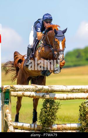 Somerset, UK. 07 Juli, 2018. James Rushbrook reiten Recht und Ordnung. GBR. CIC**. Abschnitt D. Querfeldein. St James Place Barbury Horse Trials. Horse Trials. Barbury Castle. Wroughton. Somerset. UK. 07.07.2018. Credit: Sport in Bildern/Alamy leben Nachrichten Stockfoto