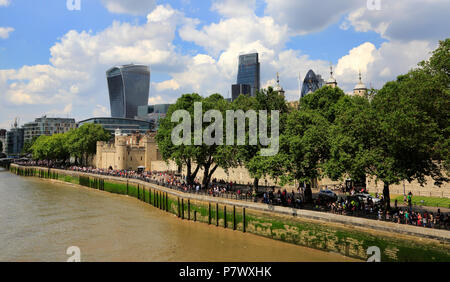 Der Blick auf 20 Fenchurch Street von der Tower Bridge, London, England, Europa Stockfoto