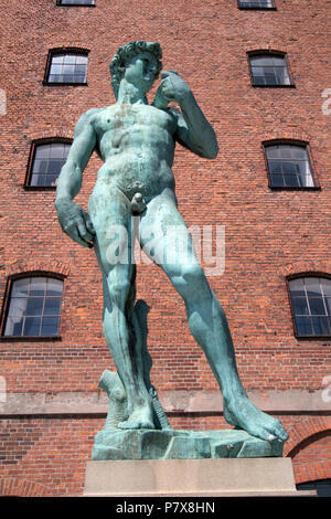 Eine Replik Statue des David von Michelangelo an der Langelinie Promenade in Kopenhagen Dänemark Stockfoto