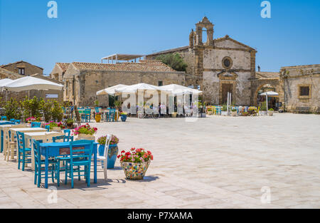 Das malerische Dorf von Marzamemi, in der Provinz Syrakus, Sizilien. Stockfoto